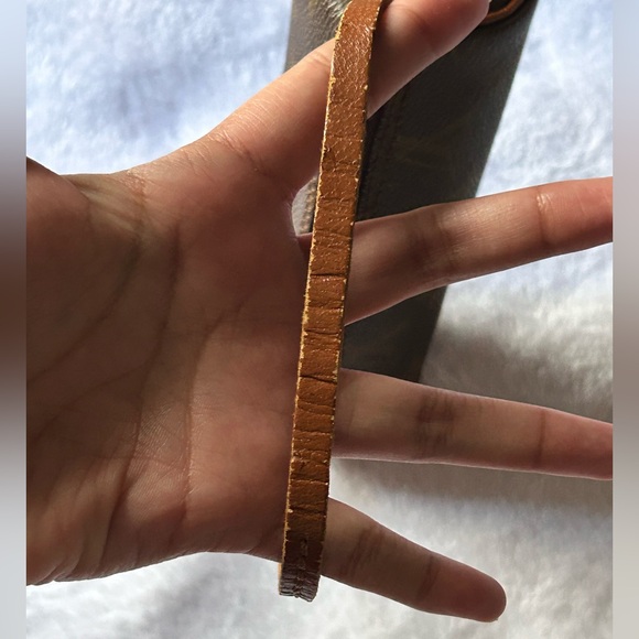 Louis Vuitton Vintage Authentic Monogram Mini Papillon Pochette - Picture 13 of 15